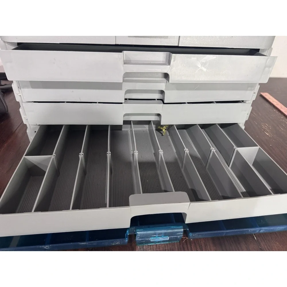 Plano Extra Large 4 Drawer Fishing Tackle Box. Deep Top Tray. Gray Organizer